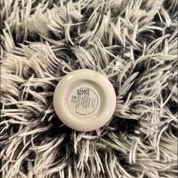 Tatcha The Silk Canvas Protective Primer Mini - Picture 5 of 5